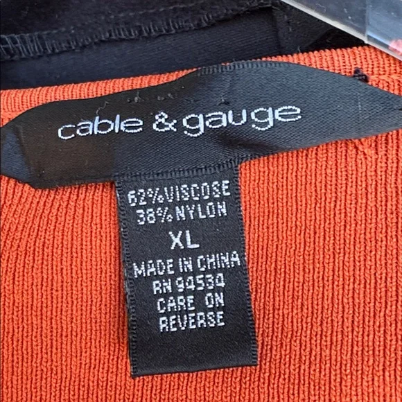 Cable & Gauge Orange Blouse - Picture 3 of 3